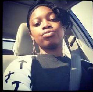 29 years old
AVON representative 
Wineathome representative 
2 of my entrepreneur jobs
hit me up 
Fb: Kiana Sellers
ig:Mrz_Foxx
http://t.co/j6sRWNZC8h
