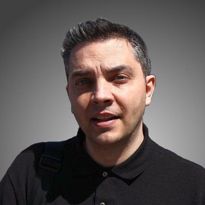 Works in the Game Industry on a new amazing challenge with great people. Dad. Coffee addicted (who isn't?). Avid soccer fan.