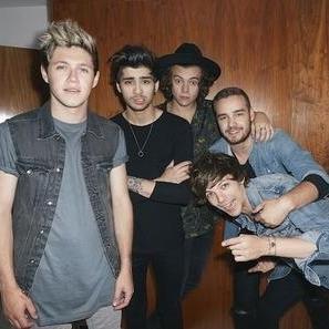 1D/ Larry .