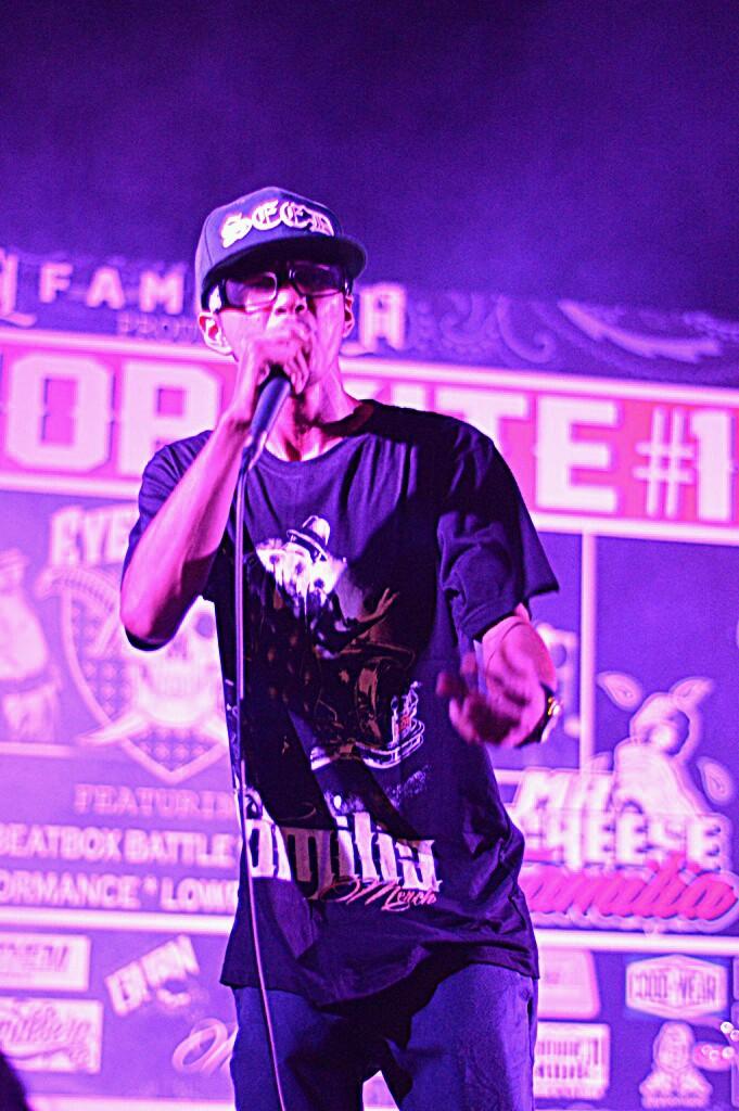 FUCKING WORLD 
 PEKERJA INDEPENDENT @HAMMERKIDSteam @oldsiderapcore @MRCREESE