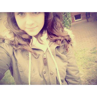 gina_prinzessin's profile picture. gina | bestee stiefschwester die man sich nur wünschen kann| bester freund *--* | beste freundin :*** | gymikind | bienchen :) | chakuza & lance butters 3 |