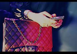 Abeer11Dr's profile picture. ‏‏‏‏‏‏‏‏‏‏‏‏‏‏‏‏‏يظل الإنسان في هذه الحياة  قلم رصاص تبريه العثرات ليكتب بخط أجمل
 هكذا حتى يفنى القلم فلا يبقى له إلا جميل ماكتب...★لتبادل الرتويت 5/5★