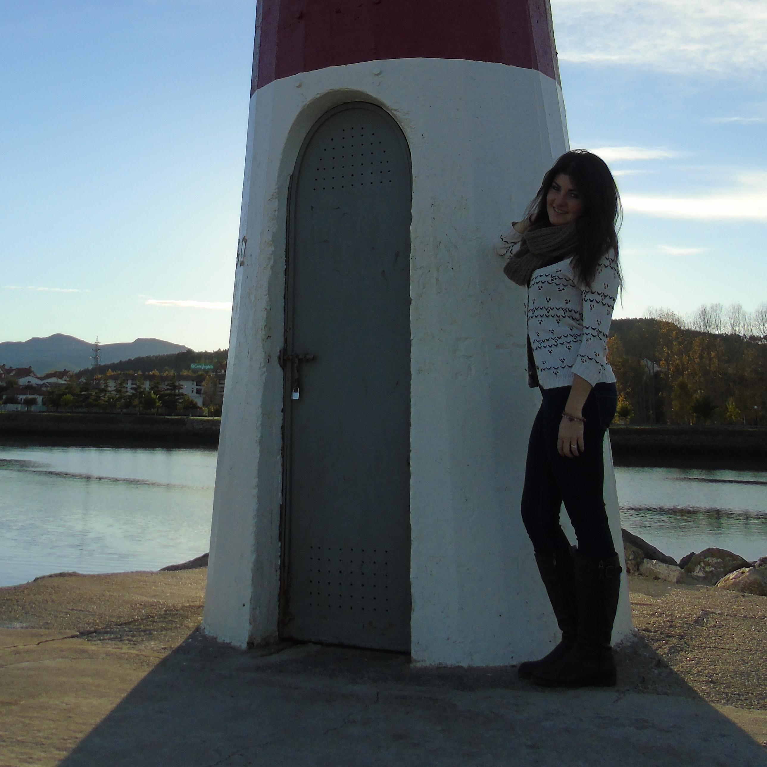 Amante del deporte, de la musica y del baile. Live life. Smile more. Regret less.