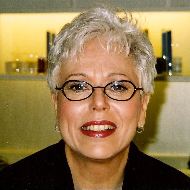Founded robinslist in 1991.  Won a 1 b/r co-op 8/91 and moved in 6 weeks later! Robin taught NYC Real Estate @1970 Prices at The Learning Annex.