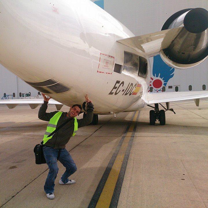 Tweetvolador's profile picture. Per aspera ad astra--- Por el sendero áspero, a las estrellas