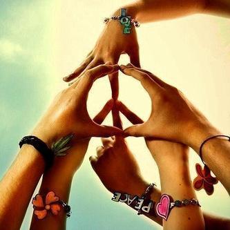 Positividade, atitude, paz, boas vibraçoes,
foco, força e fé, nunca desista dos seus
sonhos.
