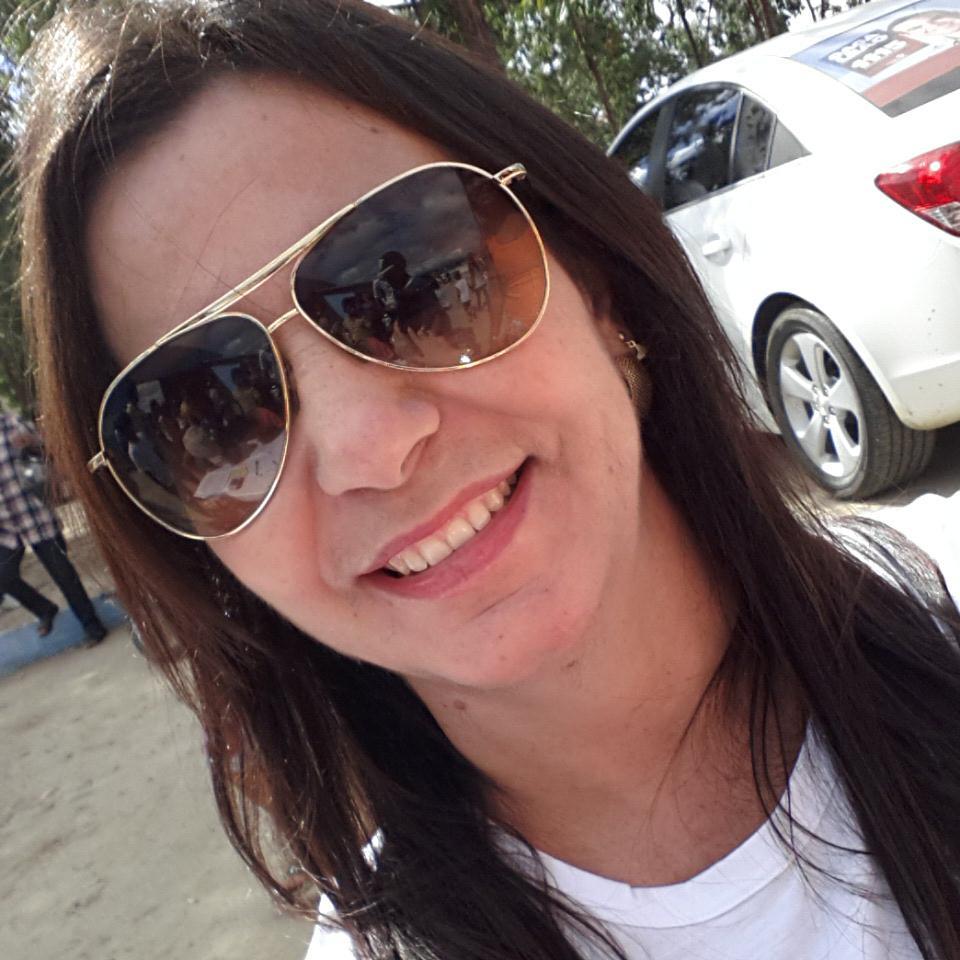 EdnaMartins03's profile picture. 