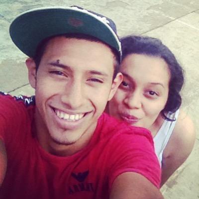 DIOS :D CatLove ¿Mi Mejor Amiga? :3 #NoLaCambio (/._.)/♡ Estudiante de Derecho! Abuelito #SiempreEnMí :') † ♥⚽ 23/07 @JMK_Moi Instagram: lavituu