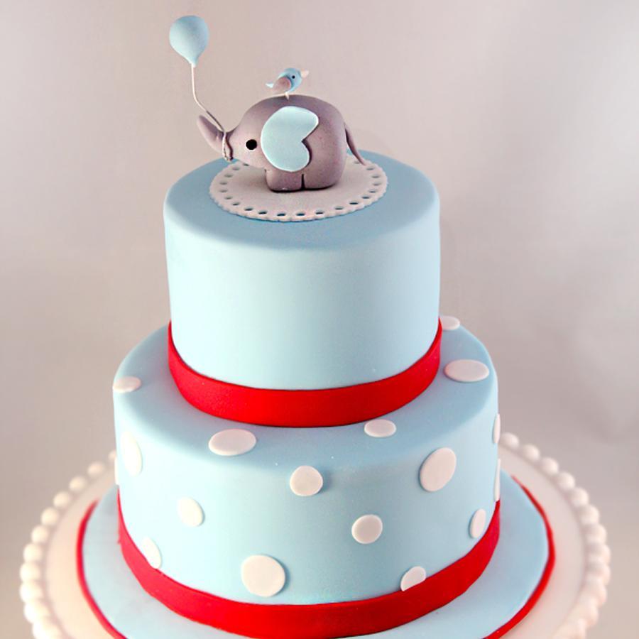Designer cakes and dessert