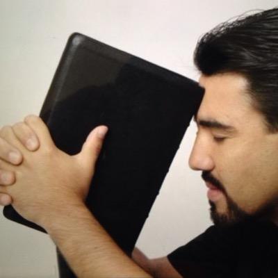 Vivo por la misericordia de Dios y para sus propósitos. #Adorador #ProVida