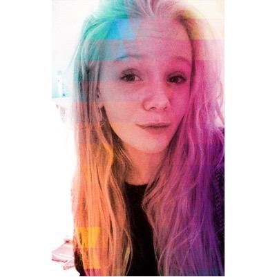Katie is ma name followin is ma game! Help me get to 200?
