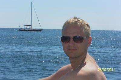 Zhashkov_85's profile picture. Кандидат наук