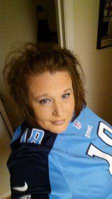 aprilconley89's profile picture. 