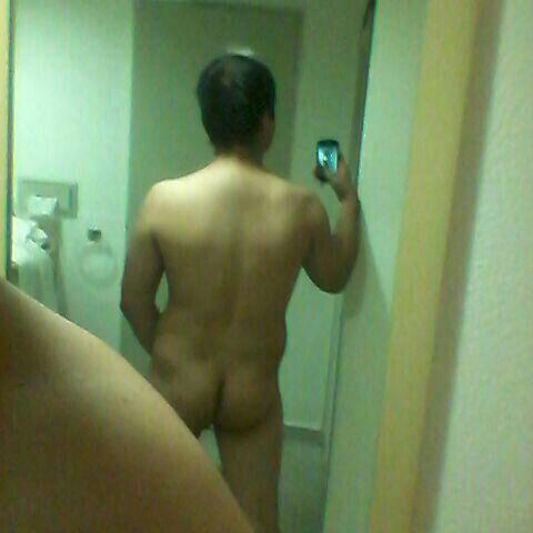 Viviendo en Tamaulipas.
Me encantan los hombres de bigote.