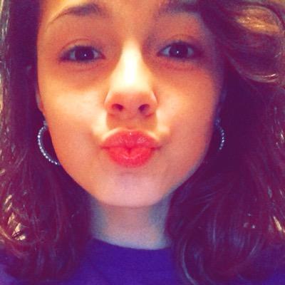 memedummer30's profile picture. 