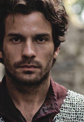 Bastard of the north. I use my skills with a sword to get me places || In Winterfell with my love @Direwolf_Queen_