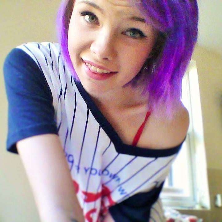 herbtothebert's profile picture. yo wuddup? music is my life and hello kitty is fkin gr8.