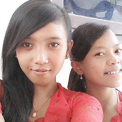 riki_natalia's profile picture. 