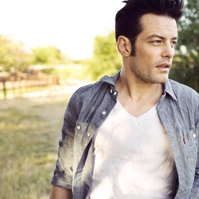 TheRypublic's profile picture. The Official Fan Club for the Singer/Guitarist @RyBradleyMusic. Anything & everything #RyBradley. We are #TheRypublic