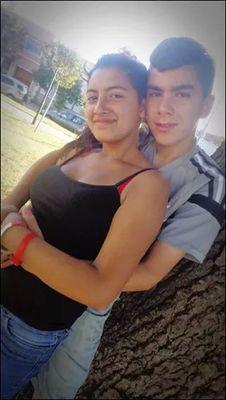 Tu Novia Te Ama Con Su Vidaa(L