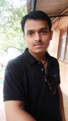 मी मोजकीच माणसं जोडतो कारण
१०० कुत्री पाळण्यापेक्षा ५ सिंह सोबत असलेले
केव्हाही बरेच ...