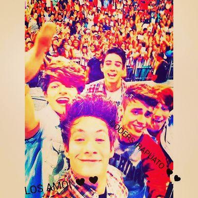 Apoyando desde Irapuato ♥ A @SomosCD9 #CD9_En_Irapuato Los amamos ♥ Son los Mejores