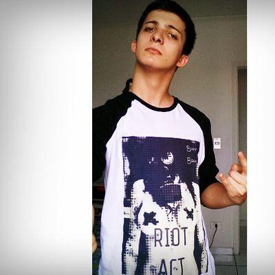 vivendo nesse mundo louco hoje só na brisa ✌✌
