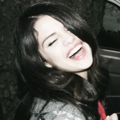 selfuckgomez's profile picture. to mais pra najanator