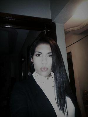 Estudiante de gestión empresarial, Orgullo Guinda. Amante de la diversión y próximamente estilista profesional.
