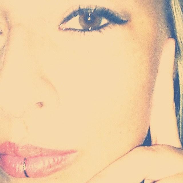 MarOIrene's profile picture. Érase un ojo que bebía del mundo y era una fuente de potencialidades sesgada