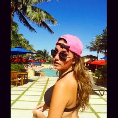 livlockbaum17's profile picture. 