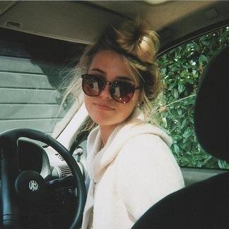 hereyyhompson5's profile picture. new twitter, forgot my password. taking it one step at a time.