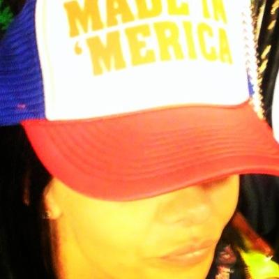 HeatherHart77's profile picture. ✌️♥