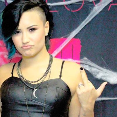 lovevaticfeels's profile picture. 7a1 eu não sou de ninguém