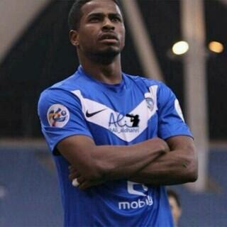 ‏لٱ اححد يبقى لٱحد ولكنني سَ أبقى لمَمن يريدنَي دائممآ                           عشقي الهلال ( مكه )