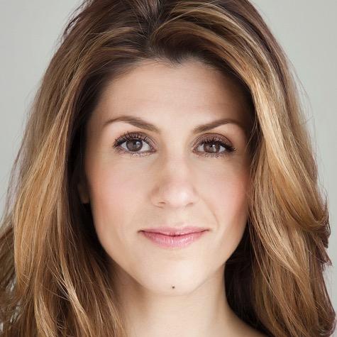 antoniamed2's profile picture. Je suis une romancière, auteure d'une saga familiale intitulée Les Crèvecoeur, et grande amatrice de personnages passionnés et plutôt tordus.