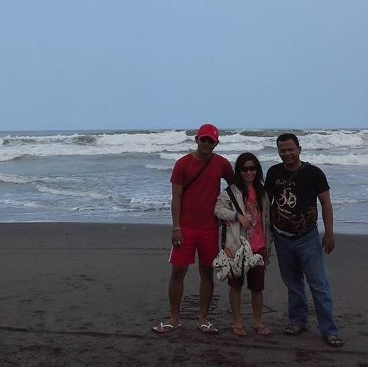 NainggolanSari's profile picture. W pengen bangat bisa ikut casting pemain sinetron trus bisa jadi artis dan bisa membahagiakan kedua orangtua w
Amin :)