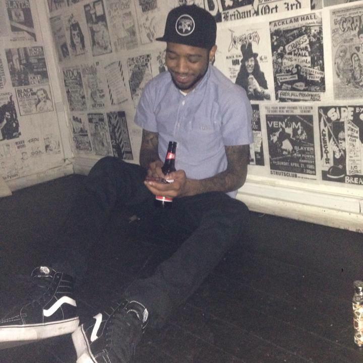 lomein_nugga's profile picture. 