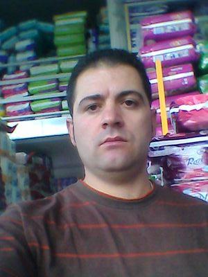 barmaki85's profile picture. 