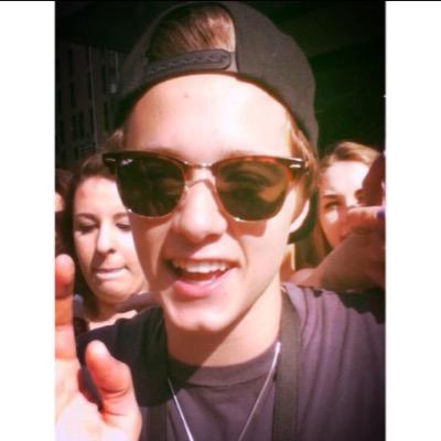 lol ur not brad simpson