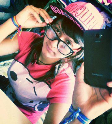 Extraño A Mis Mejores Amigas @soy_garrido@Margo_Garcia___@La_Quiroa@Ailynciosa_@SheibyMolina Ame Cada Momento Con Ellas ^_^