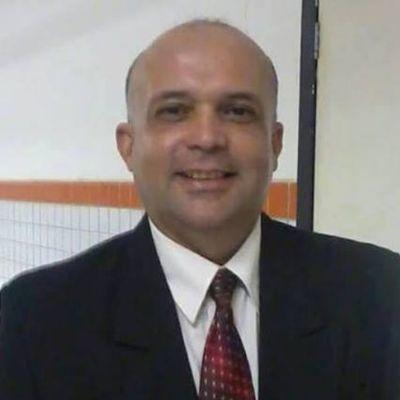 Bacharel em Direito