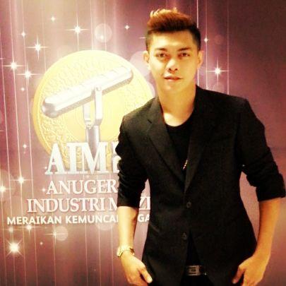 Singer & Dancer from reality TV Show TV3 Mentor6 2012 & 8TV Showdown 2011.
Leader of Borneo Emcee & Borneo Crew.