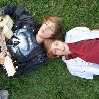 I'm biggest French fan of @Take2AJ they are very talentous ♥♥♥♥ I love Adrian and Julian (Blackberryjam music or Take2) #JAMMERS ( and #Mayniacs )