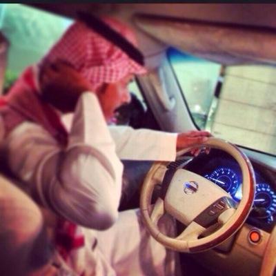 أعتز بلابتي ،،،،،،،،،،،،،،،،!! ۈلا شيء يعلو جمالاً من قول استغفر اللہ ۈاتوب اليہ .