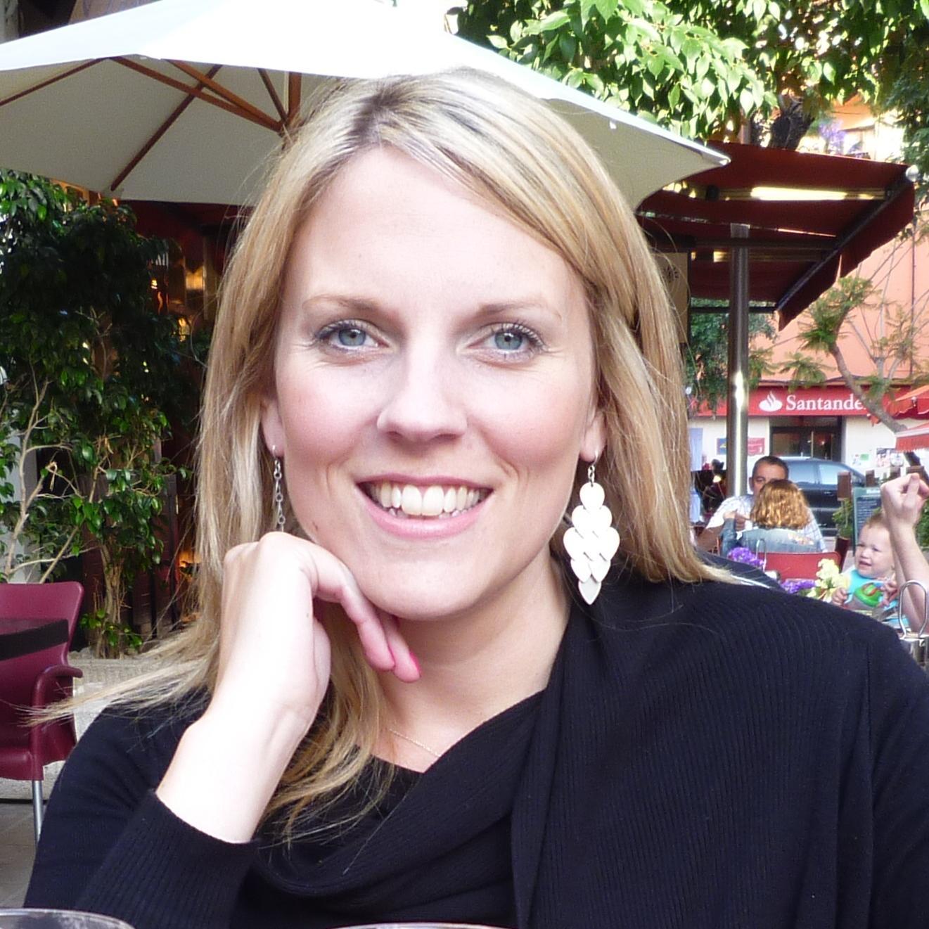 RosPeopleLink's profile picture. HR Consultancy specialising in supporting SMEs