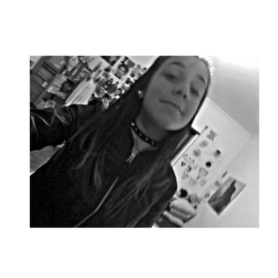 ☺ snapchat: MET4NI | Player | love sims and animes ♥