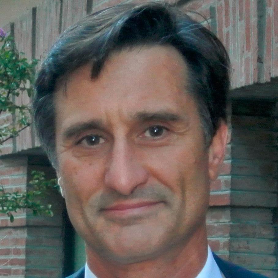 AlfonsoAqa's profile picture. Opinions are my own