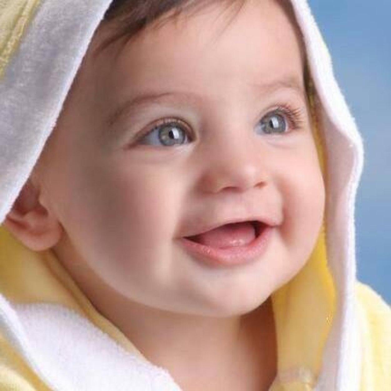 KhlidSmaa's profile picture. انا معجبه بنفسي فوق الاعجاب يعني والله لو تنتقد من هنا لبكره أنت والحيطه واحد ***خالد حياتي***

hi.. my name smaa.,,. born 1991 in egypt ...