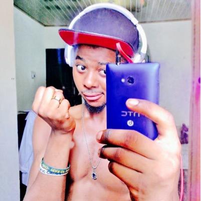 VTOFFICAL's profile picture. I don't wait for a perfect moment I peek a moment and make it perfect